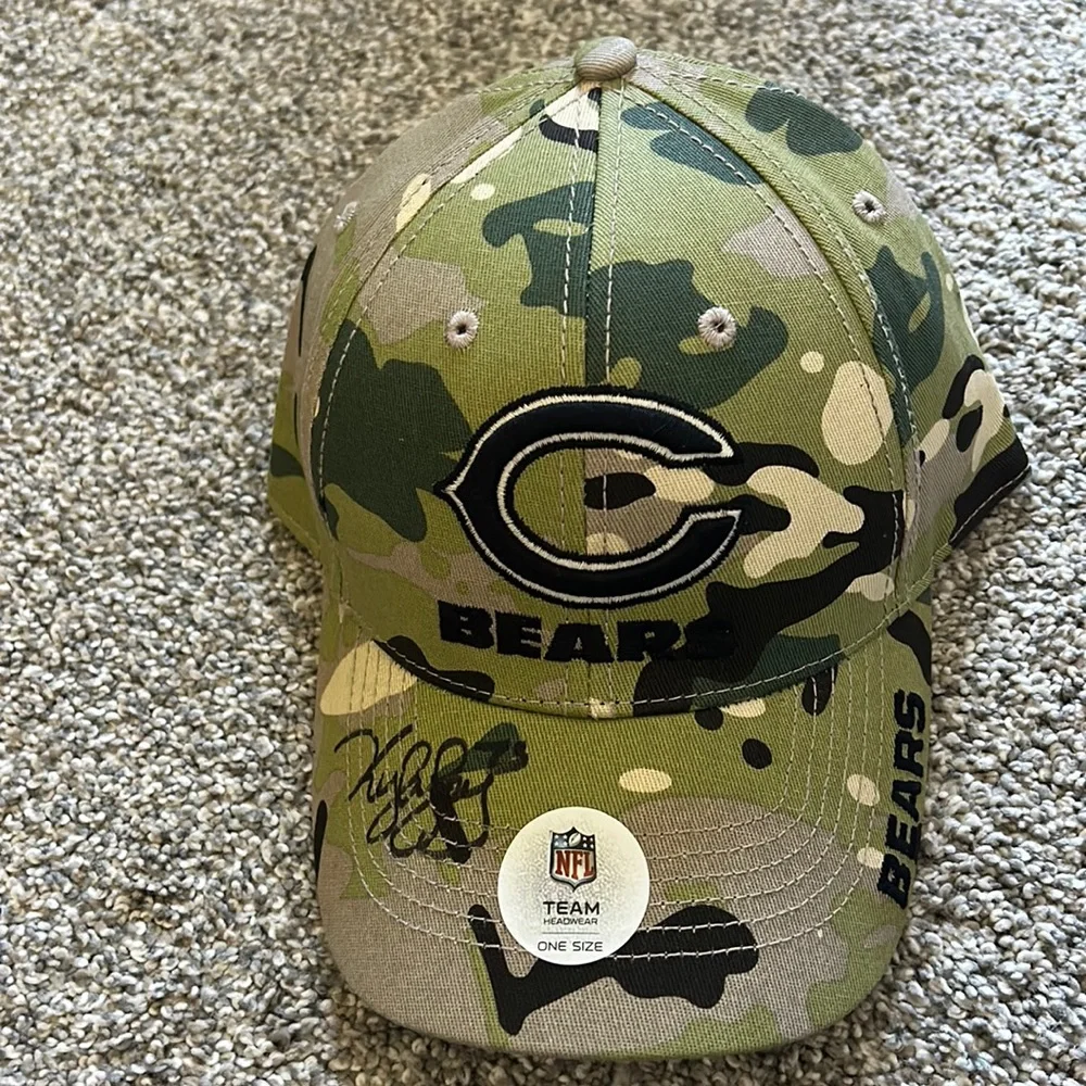New Chicago Bears NFL hat with Kyle Long authentic signature and number on it - Picture 1 of 5